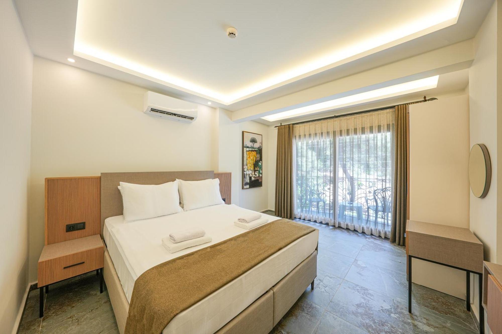 Large Double Room